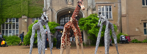 animal stilt walkers hire uk