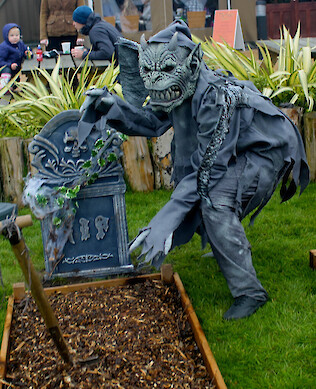 Gargoyle halloween human statue