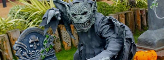 gargoyle human statues hire uk