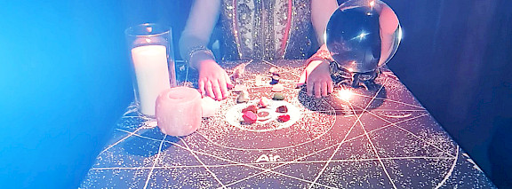 hire tarot card reader